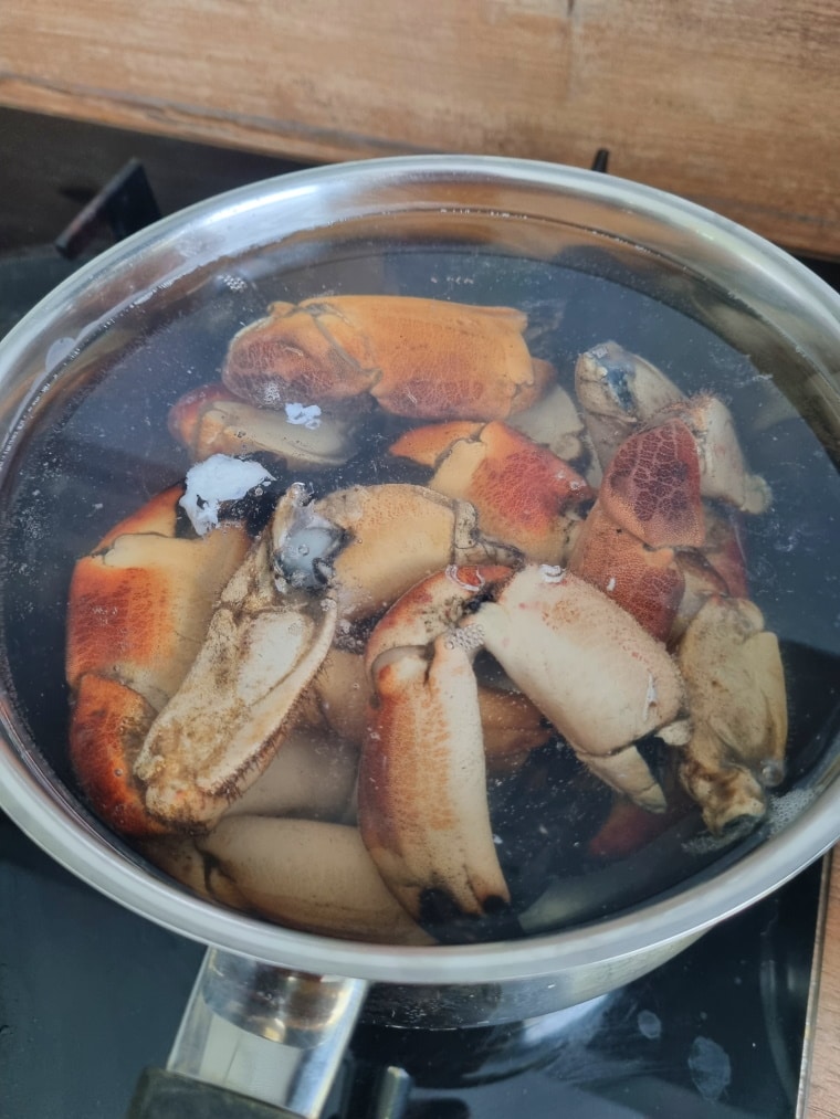 découvrez comment réussir la cuisson des pinces de crabe, de leur préparation à leur cuisson parfaite. suivez nos conseils pour savourer ce délice marin plein de saveurs et de recettes faciles à réaliser.