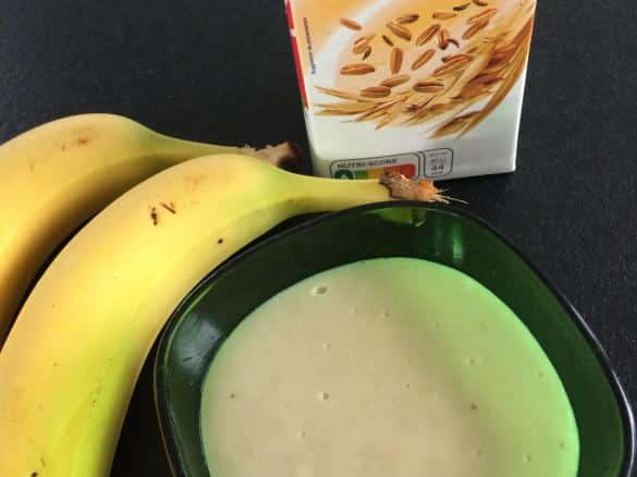 découvrez le délicieux lait de banane, une boisson crémeuse et nutritive qui combine la douceur des bananes avec les bienfaits du lait. idéal pour un petit-déjeuner sain ou un encas revitalisant, le lait de banane ravira les papilles des petits comme des grands.